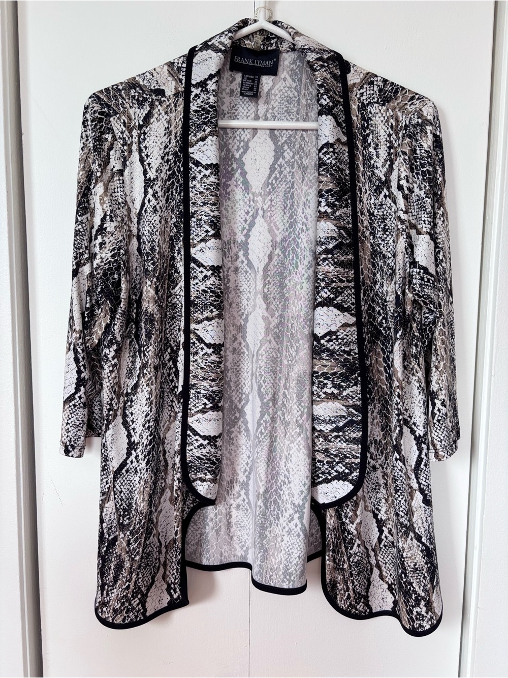 ✨ Frank Lyman Snake Print Cardigan Gold Accent Size 12 Made in Canada